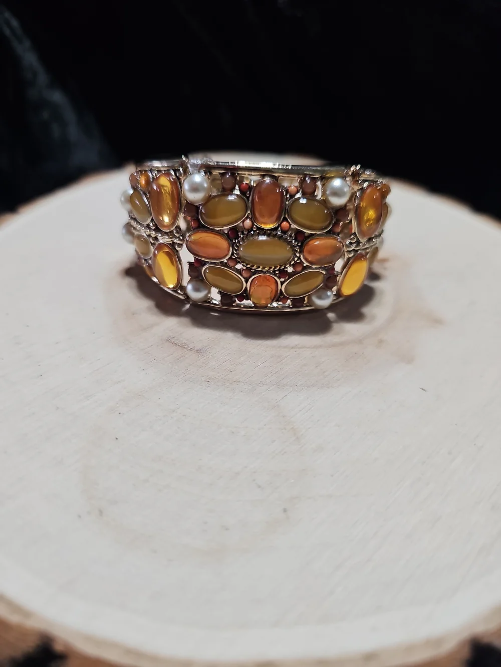 N/A gold tone